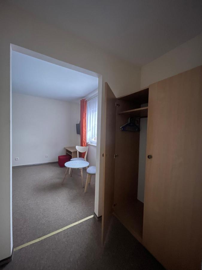 Noclegi U Gosi W Polanczyku - Pokoje Goscinne Exterior photo